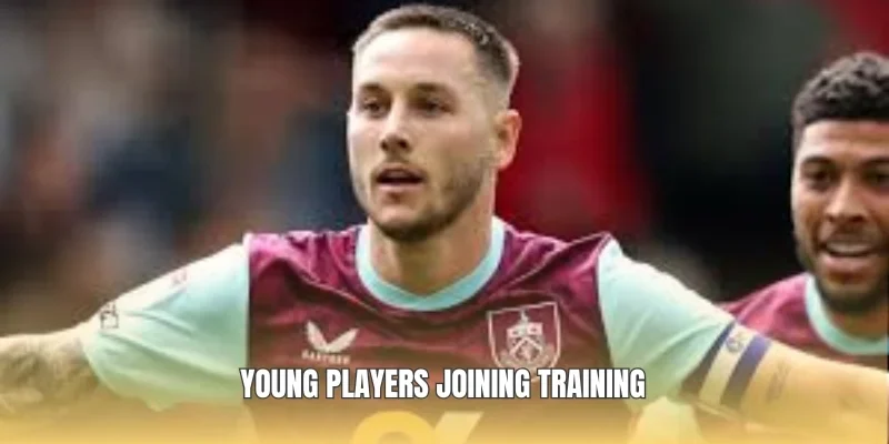 Young players joining training